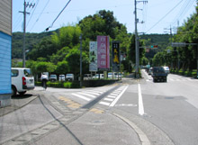 高知市斎場への道